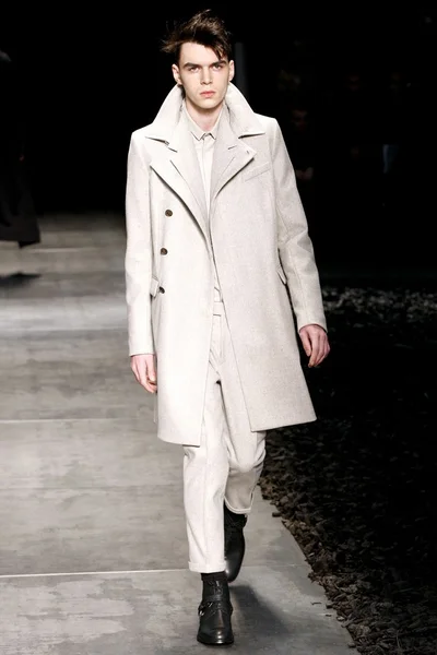 Look 23